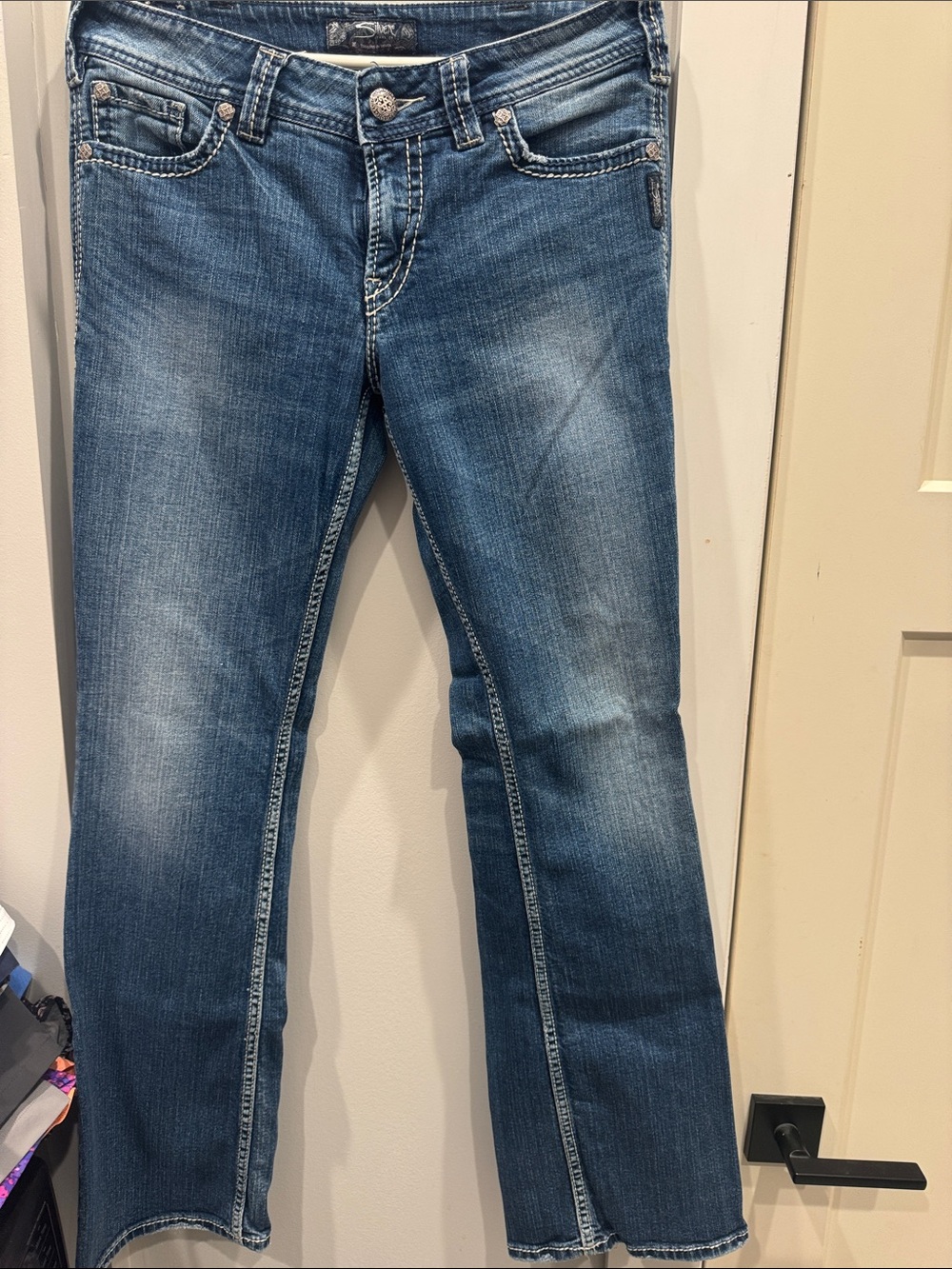 Silver Jeans Style Suki Suplus Medium Wash Blue Jeans length 32